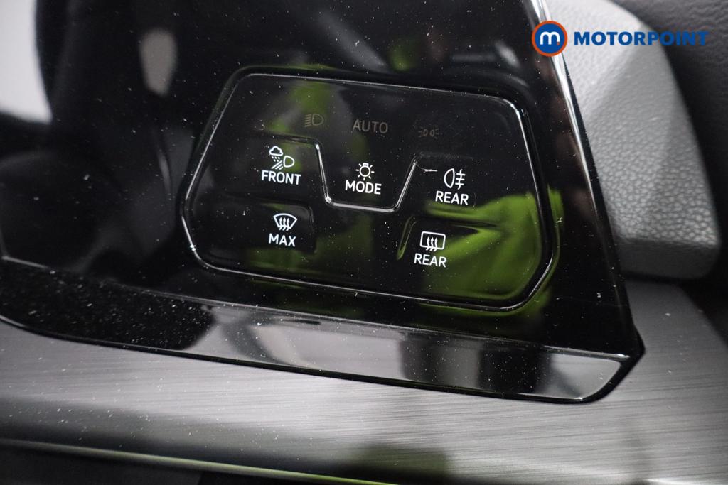 Volkswagen Golf Style Edition Manual Petrol Hatchback - Stock Number (1599290) - 10th supplementary image