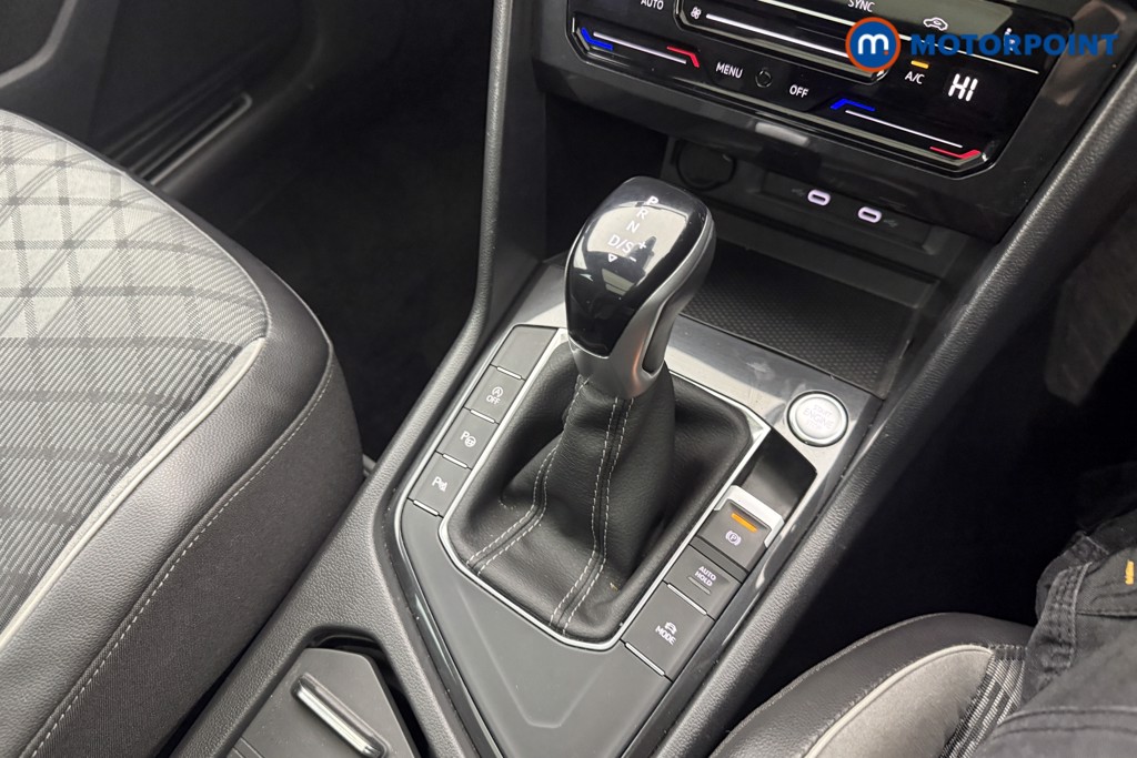 Volkswagen Tiguan R-Line Automatic Diesel SUV - Stock Number (1604800) - 4th supplementary image