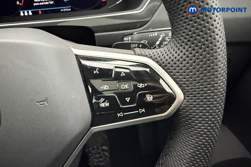Volkswagen Tiguan R-Line Automatic Diesel SUV - Stock Number (1604800) - 7th supplementary image