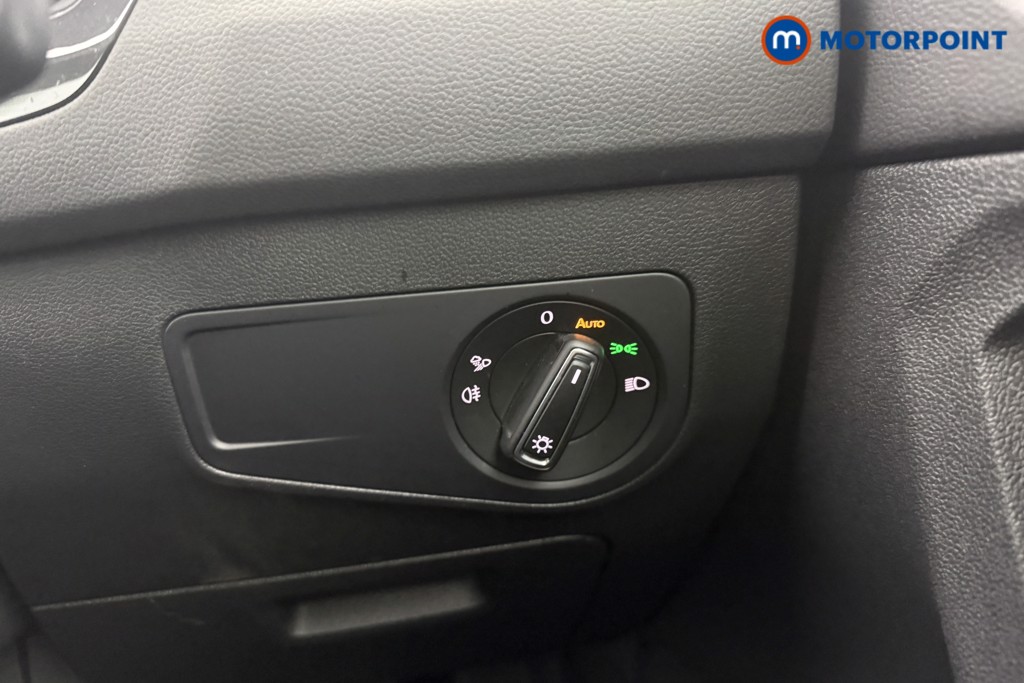 Volkswagen Tiguan R-Line Automatic Diesel SUV - Stock Number (1604800) - 8th supplementary image