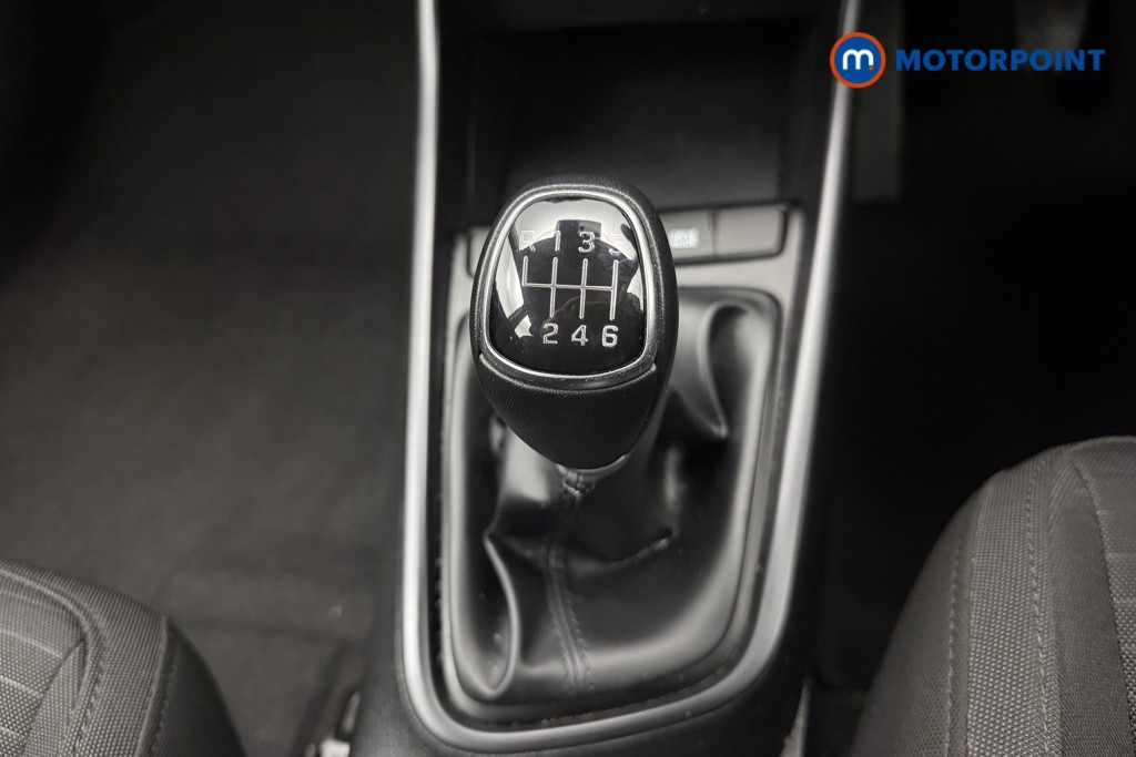 Hyundai I20 Se Connect Manual Petrol Hatchback - Stock Number (1608032) - 6th supplementary image