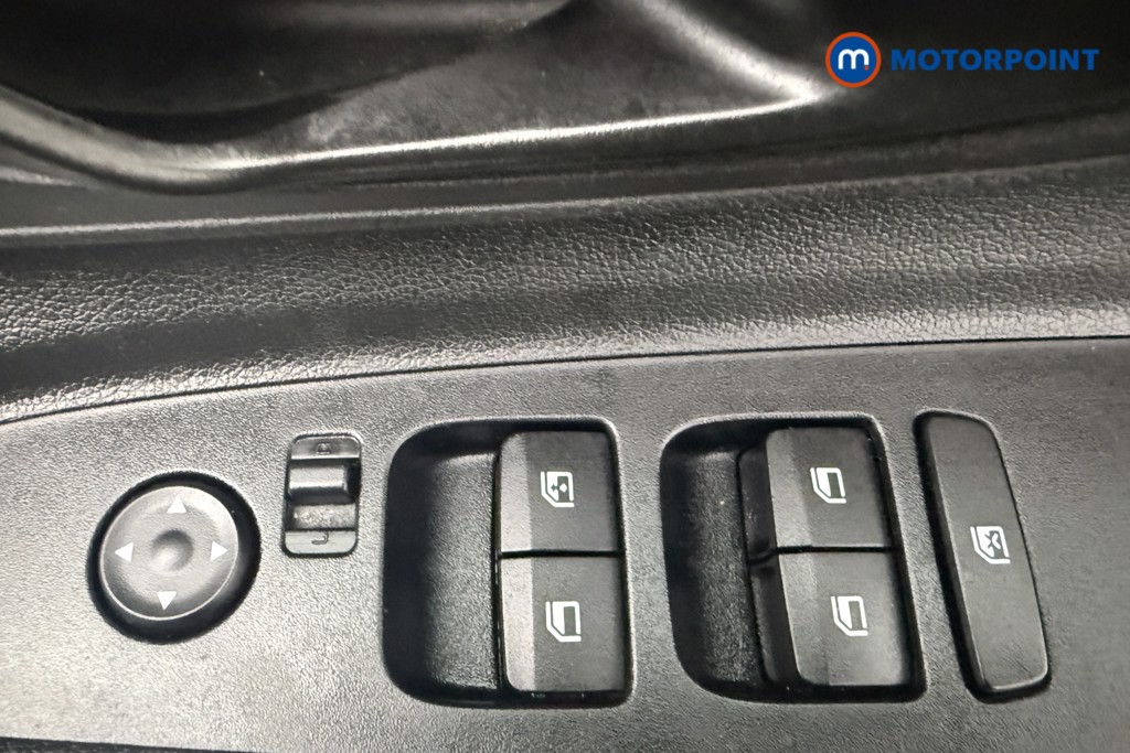 Hyundai I20 Se Connect Manual Petrol Hatchback - Stock Number (1608032) - 18th supplementary image