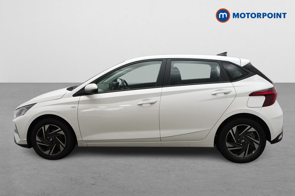 Hyundai I20 Se Connect Manual Petrol Hatchback - Stock Number (1608032) - Passenger side