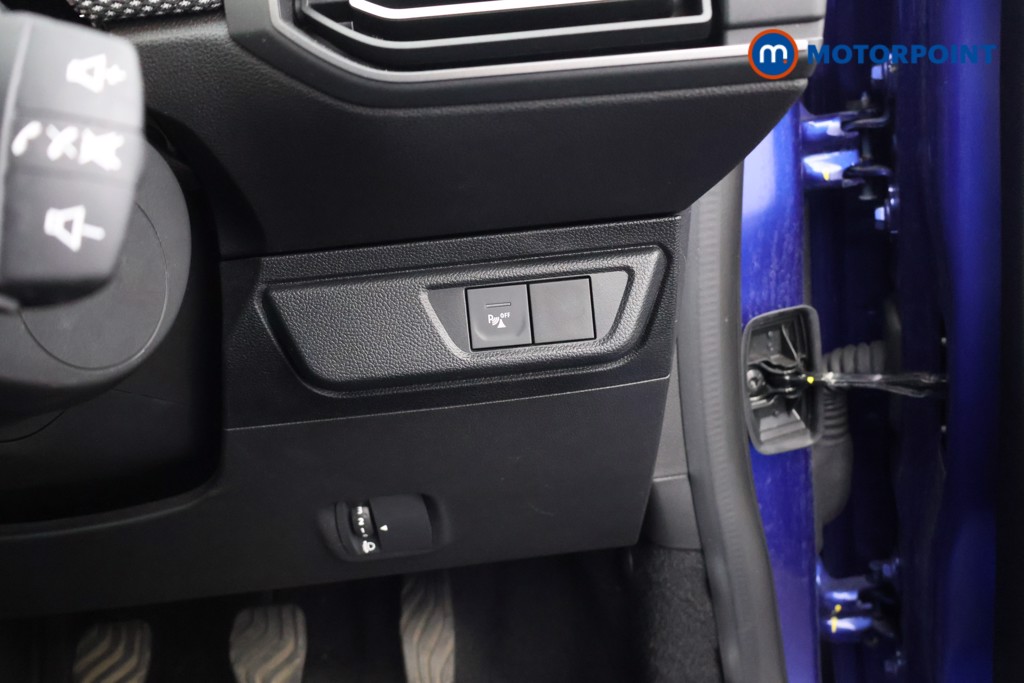Dacia Sandero Expression Manual Petrol Hatchback - Stock Number (1608379) - 9th supplementary image