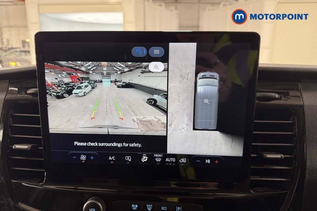 Ford Transit Limited Automatic Diesel Medium Roof Van - Stock Number (1608647) - 7th supplementary image