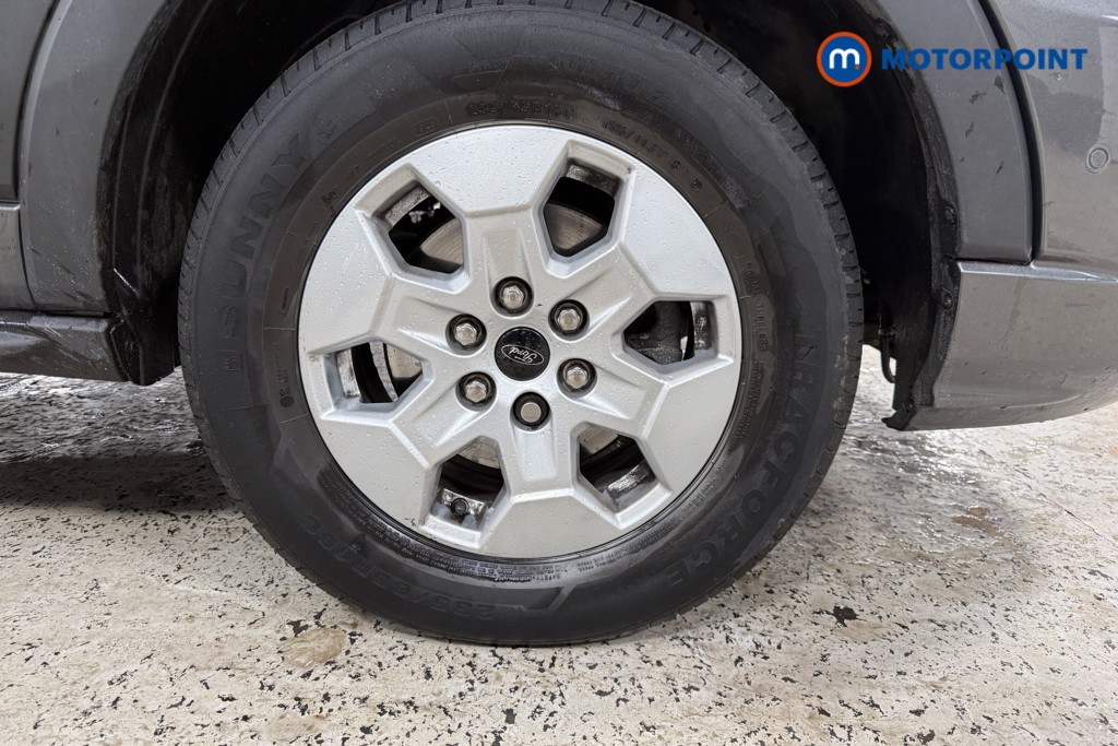 Ford Transit Limited Automatic Diesel Medium Roof Van - Stock Number (1608647) - 9th supplementary image