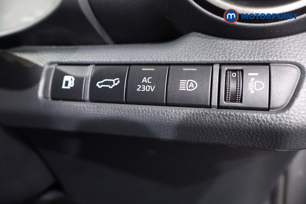 Toyota C-Hr Design Automatic Petrol Plug-In Hybrid SUV - Stock Number (1609370) - 17th supplementary image