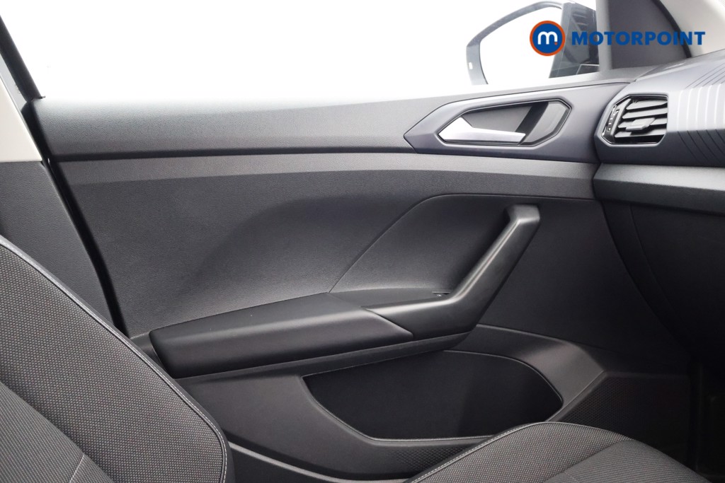 Volkswagen T-Cross Black Edition Manual Petrol SUV - Stock Number (1610302) - 9th supplementary image