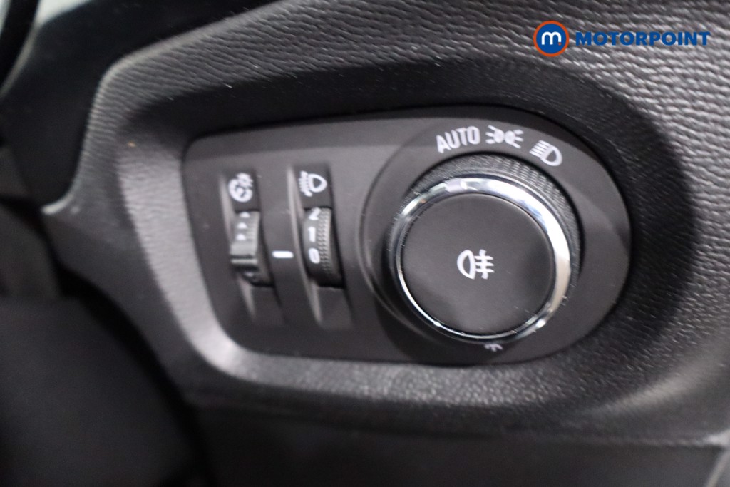 Vauxhall Corsa Design Manual Petrol Hatchback - Stock Number (1610604) - 17th supplementary image