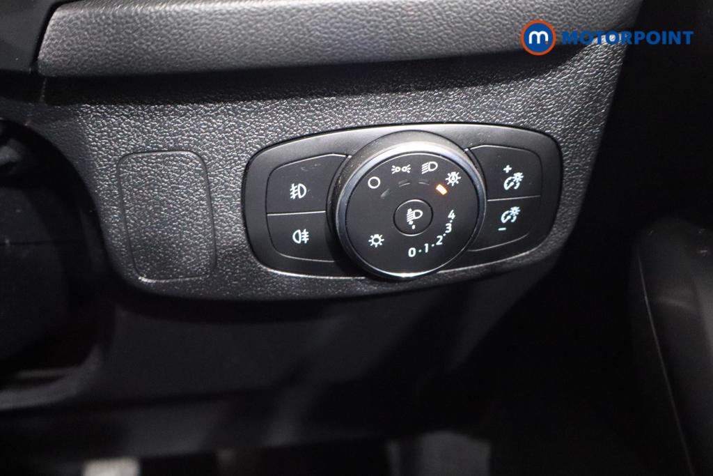 Ford Focus St-Line Manual Petrol Estate - Stock Number (1611839) - 12th supplementary image