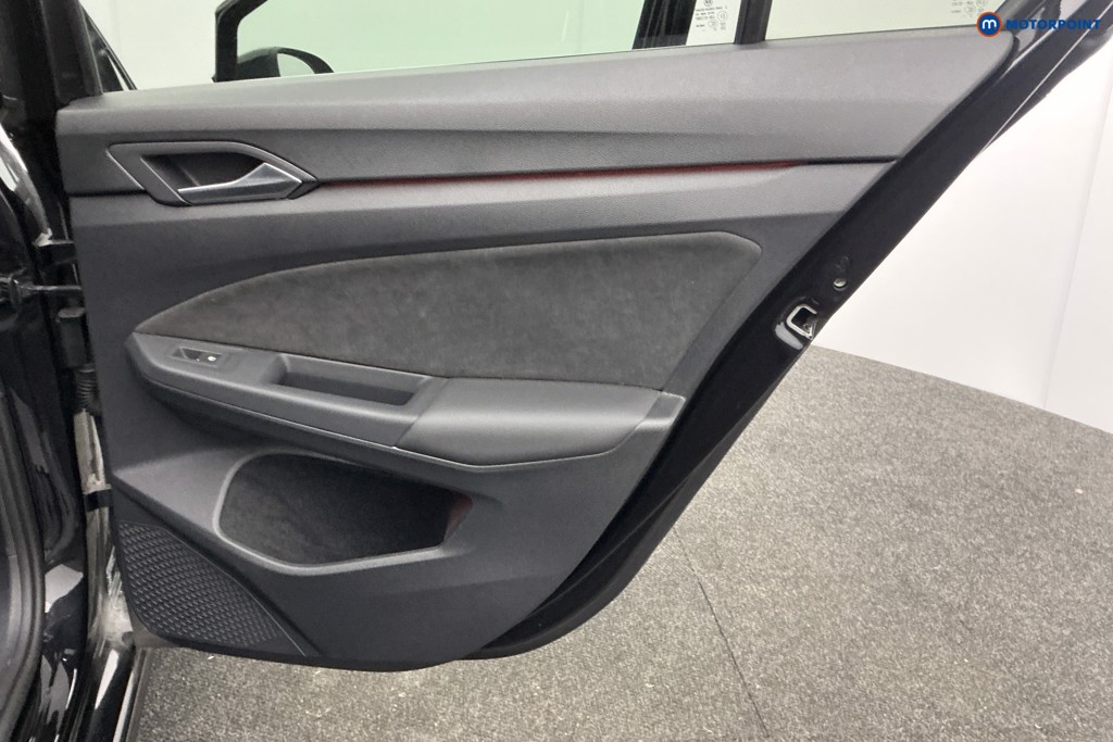 Volkswagen Golf Style Edition Manual Petrol Hatchback - Stock Number (1612460) - 30th supplementary image