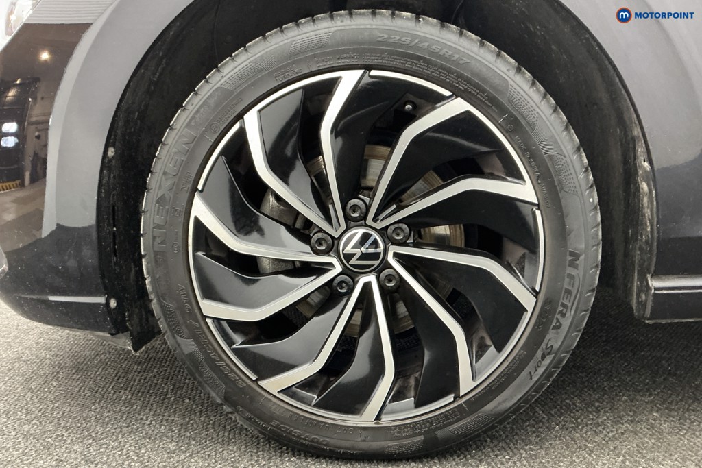 Volkswagen Golf Style Edition Manual Petrol Hatchback - Stock Number (1612460) - 37th supplementary image