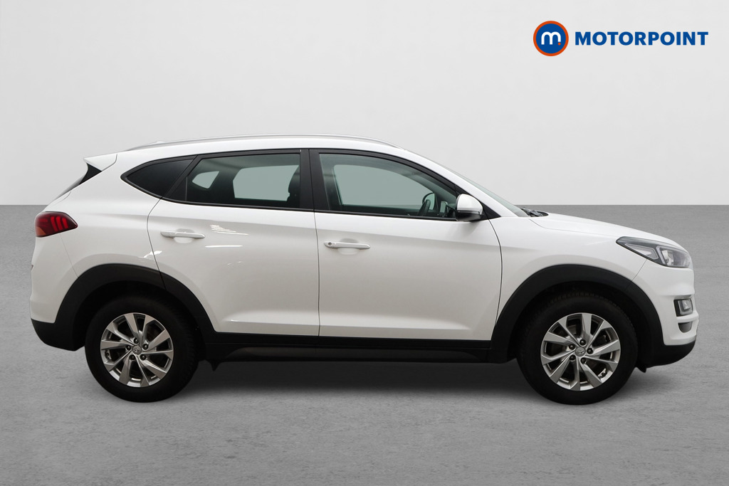 Hyundai Tucson Se Nav Automatic Petrol SUV - Stock Number (1612646) - Drivers side
