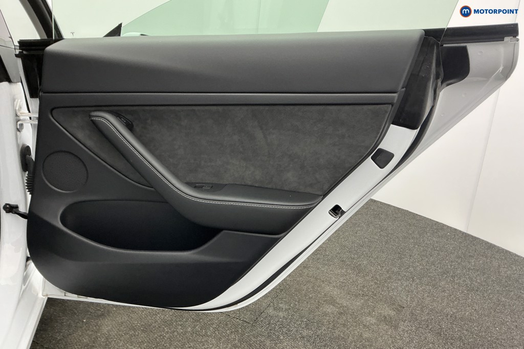 Tesla Model 3 Rwd 4Dr Auto Automatic Electric Saloon - Stock Number (1613182) - 29th supplementary image