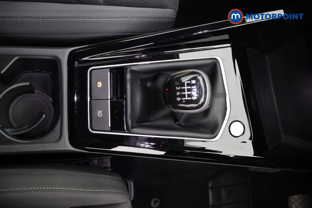 Volkswagen Golf Style Edition Manual Petrol Hatchback - Stock Number (1613228) - 7th supplementary image