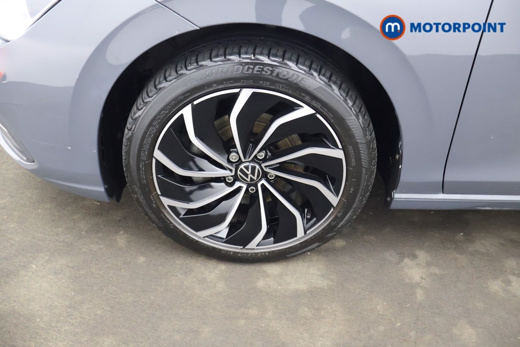 Volkswagen Golf Style Edition Manual Petrol Hatchback - Stock Number (1613228) - 18th supplementary image