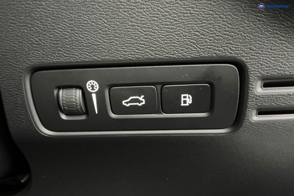 Volvo Xc40 Plus Automatic Petrol Plug-In Hybrid SUV - Stock Number (1613264) - 22nd supplementary image