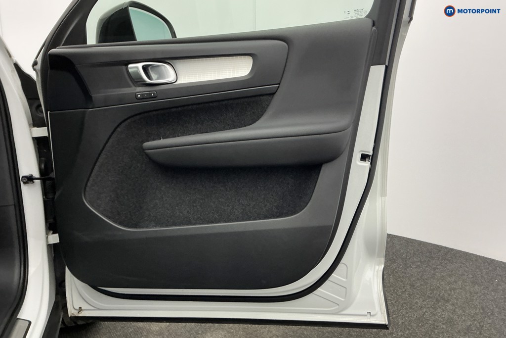 Volvo Xc40 Plus Automatic Petrol Plug-In Hybrid SUV - Stock Number (1613264) - 25th supplementary image