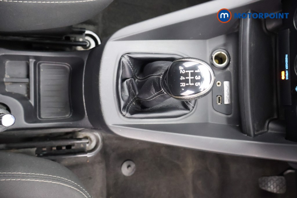 Ford Ka-Plus Zetec Manual Petrol Hatchback - Stock Number (1613534) - 7th supplementary image