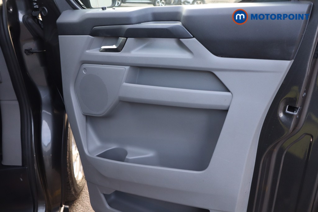 Ford Transit Custom Limited Manual Diesel Panel Van - Stock Number (1613943) - 23rd supplementary image