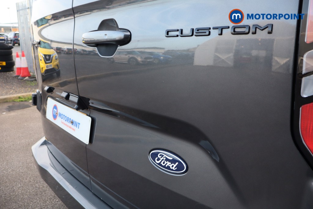 Ford Transit Custom Limited Manual Diesel Panel Van - Stock Number (1613943) - 36th supplementary image