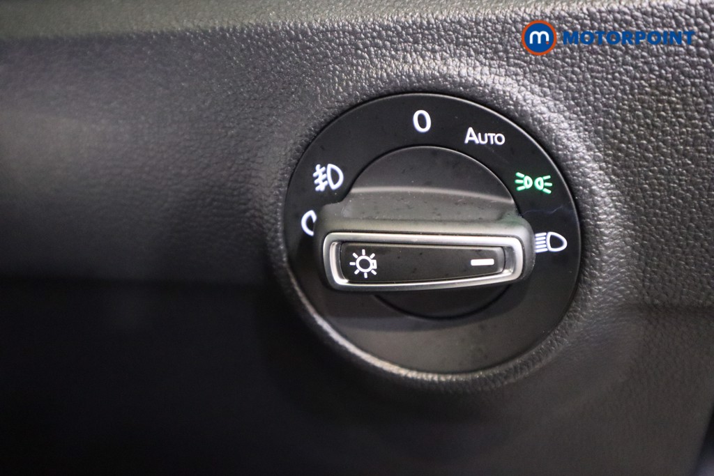 Volkswagen T-Roc R-Line Manual Petrol SUV - Stock Number (1616444) - 15th supplementary image