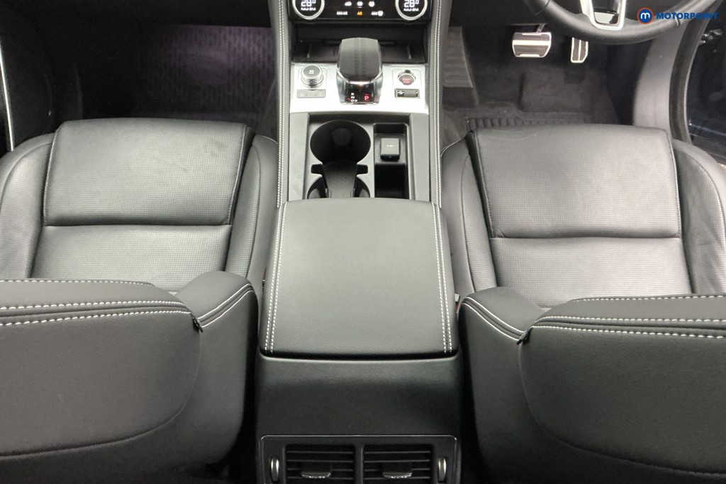 Jaguar F-Pace R-Dynamic Se Black Automatic Diesel SUV - Stock Number (1616509) - 13th supplementary image