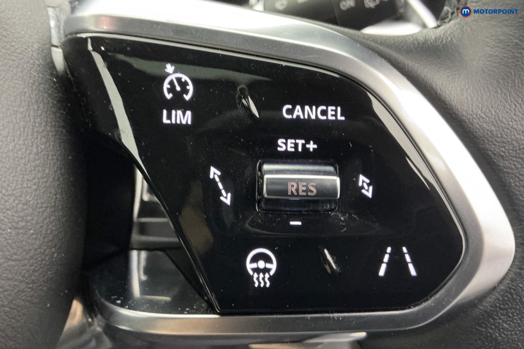 Jaguar F-Pace R-Dynamic Se Black Automatic Diesel SUV - Stock Number (1616509) - 27th supplementary image