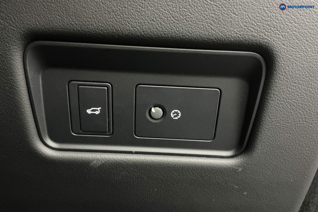 Jaguar F-Pace R-Dynamic Se Black Automatic Diesel SUV - Stock Number (1616509) - 28th supplementary image