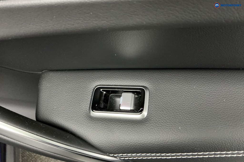 Jaguar F-Pace R-Dynamic Se Black Automatic Diesel SUV - Stock Number (1616509) - 33rd supplementary image