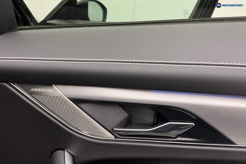 Jaguar F-Pace R-Dynamic Se Black Automatic Diesel SUV - Stock Number (1616509) - 34th supplementary image