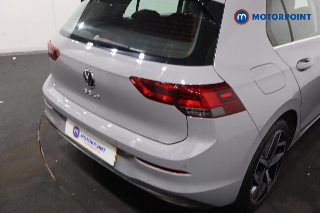 Volkswagen Golf Style Manual Petrol Hatchback - Stock Number (1616737) - 5th supplementary image