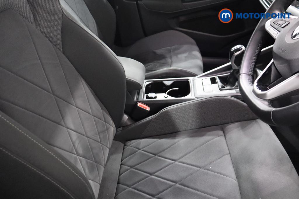 Volkswagen Golf Style Manual Petrol Hatchback - Stock Number (1616737) - 12th supplementary image