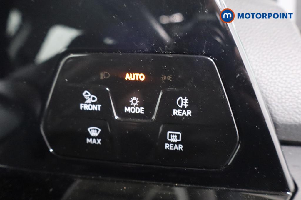 Volkswagen Golf Style Manual Petrol Hatchback - Stock Number (1616737) - 13th supplementary image