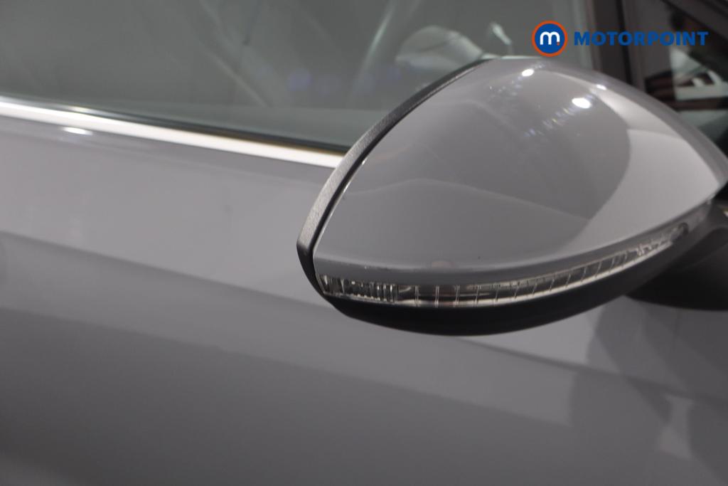 Volkswagen Golf Style Manual Petrol Hatchback - Stock Number (1616737) - 22nd supplementary image