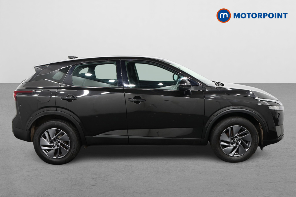 Nissan Qashqai Acenta Premium Manual Petrol SUV - Stock Number (1616745) - Drivers side