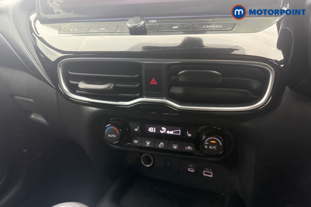 Nissan Juke Tekna Manual Petrol SUV - Stock Number (1616797) - 3rd supplementary image