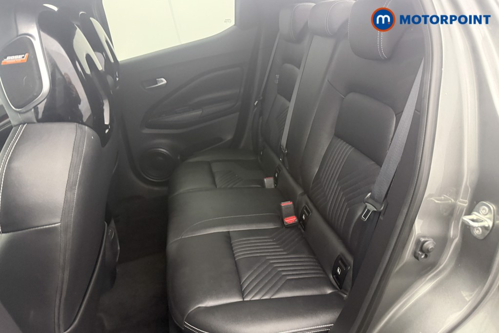 Nissan Juke Tekna Manual Petrol SUV - Stock Number (1616797) - 11th supplementary image