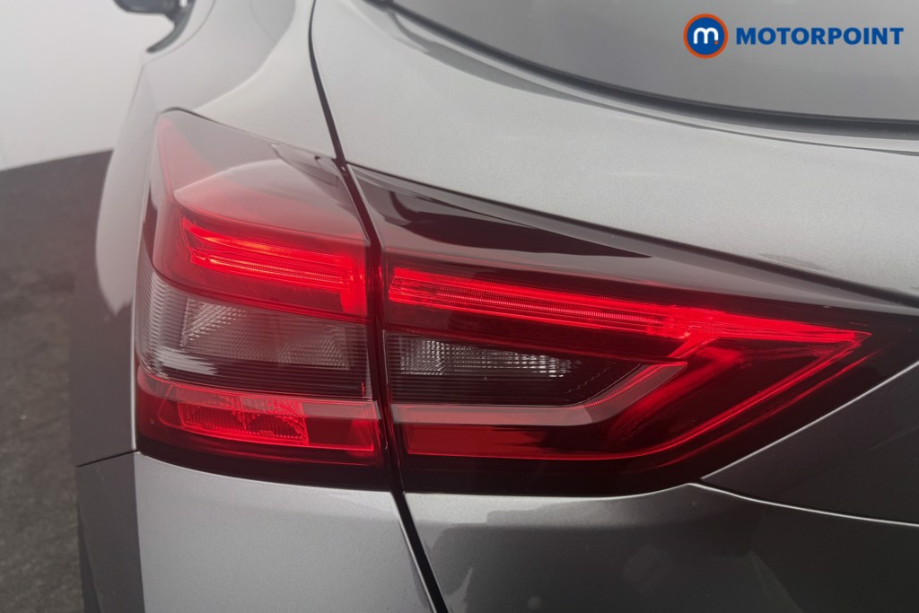 Nissan Juke Tekna Manual Petrol SUV - Stock Number (1616797) - 15th supplementary image