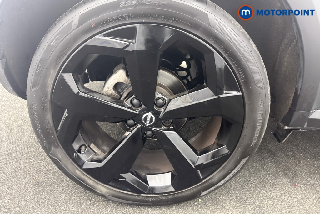 Nissan Juke Tekna Manual Petrol SUV - Stock Number (1616797) - 17th supplementary image