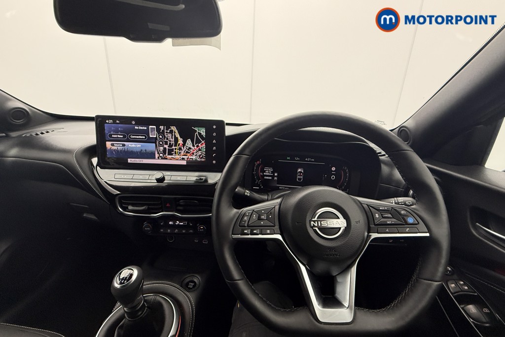 Nissan Juke Tekna Manual Petrol SUV - Stock Number (1616797) - 1st supplementary image