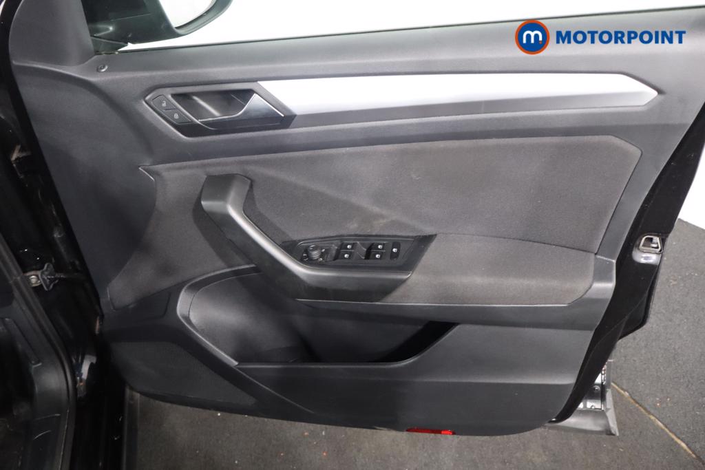 Volkswagen T-Roc Life Manual Petrol SUV - Stock Number (1617056) - 9th supplementary image