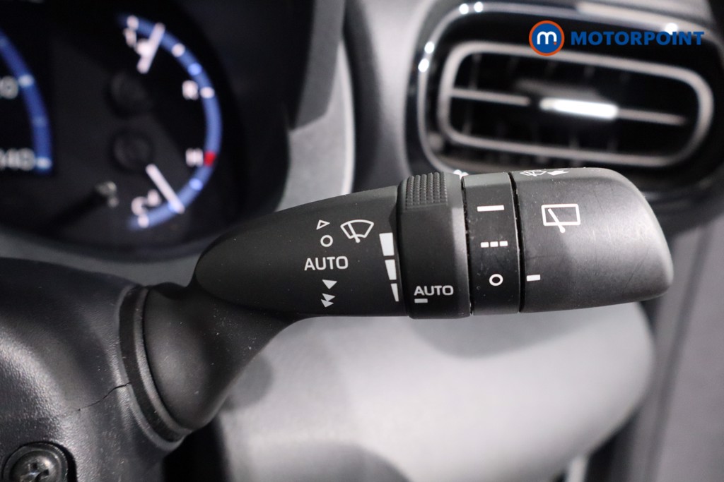 Toyota Yaris Cross Design Automatic Petrol-Electric Hybrid Estate - Stock Number (1617341) - 15th supplementary image