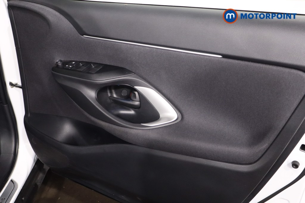 Toyota Yaris Cross Design Automatic Petrol-Electric Hybrid Estate - Stock Number (1617341) - 24th supplementary image