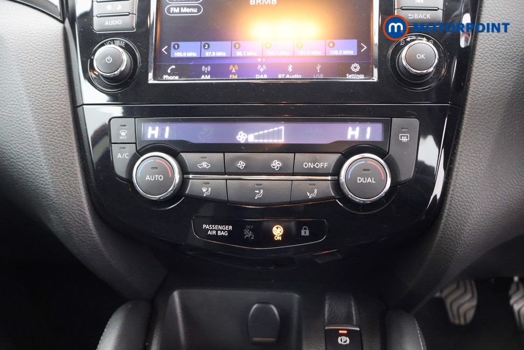 Nissan Qashqai Acenta Premium Manual Petrol SUV - Stock Number (1617385) - 6th supplementary image