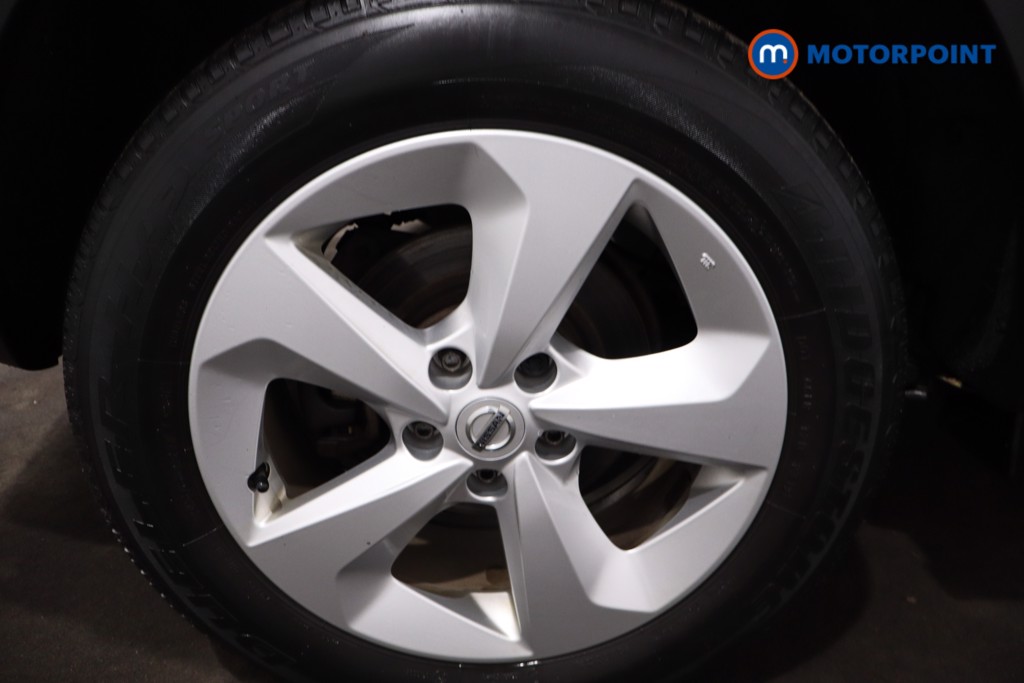 Nissan Qashqai Acenta Premium Manual Petrol SUV - Stock Number (1617538) - 9th supplementary image