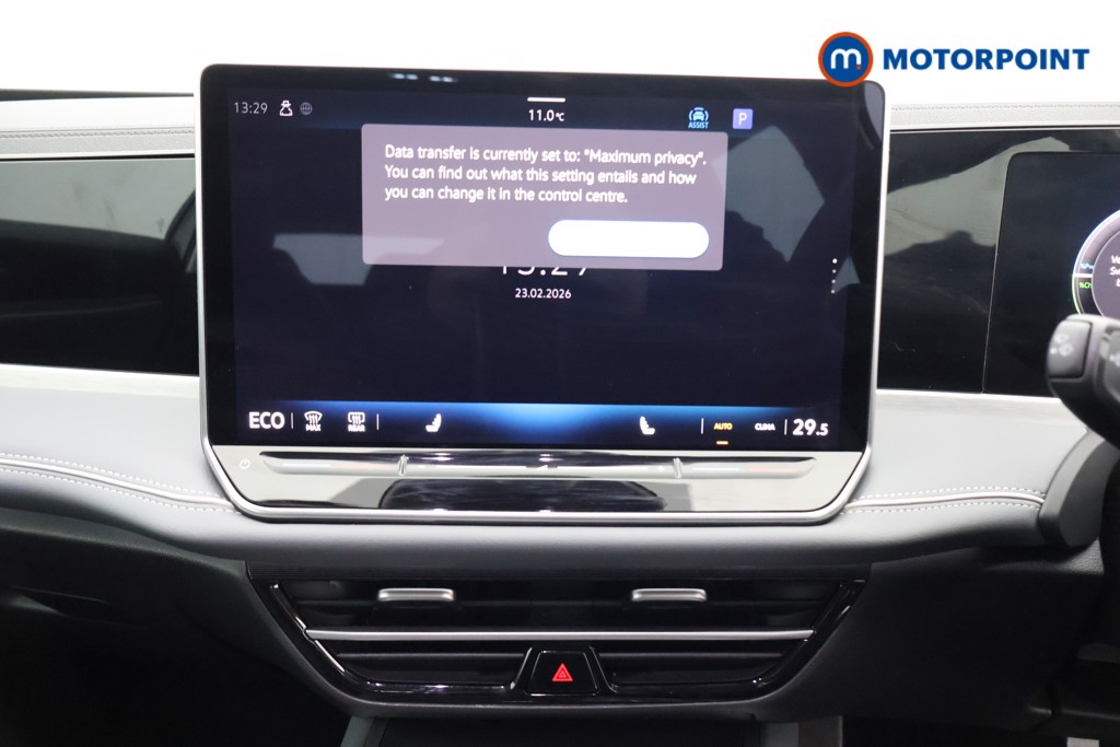 Volkswagen Passat Life Automatic Petrol Plug-In Hybrid Estate - Stock Number (1618572) - 5th supplementary image