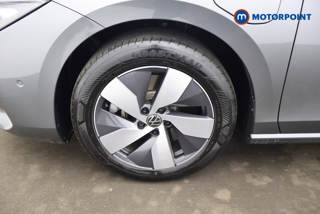 Volkswagen Passat Life Automatic Petrol Plug-In Hybrid Estate - Stock Number (1618572) - 17th supplementary image