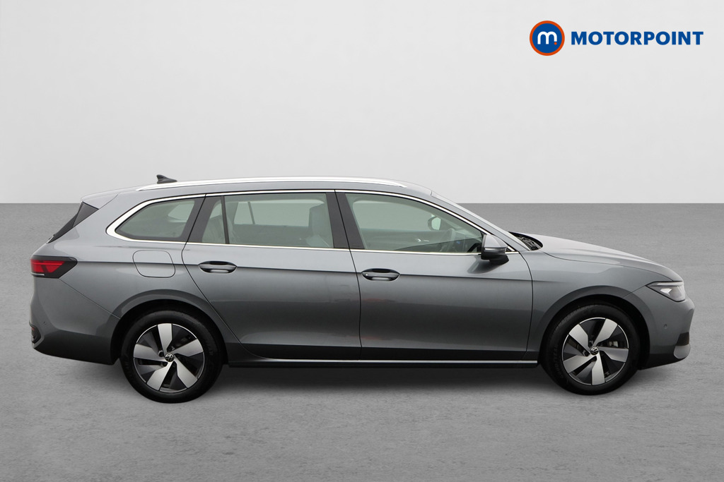 Volkswagen Passat Life Automatic Petrol Plug-In Hybrid Estate - Stock Number (1618572) - Drivers side