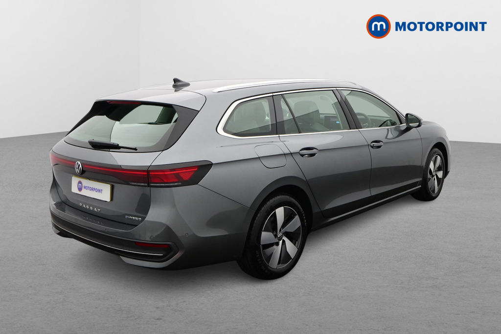 Volkswagen Passat Life Automatic Petrol Plug-In Hybrid Estate - Stock Number (1618572) - Drivers side rear corner
